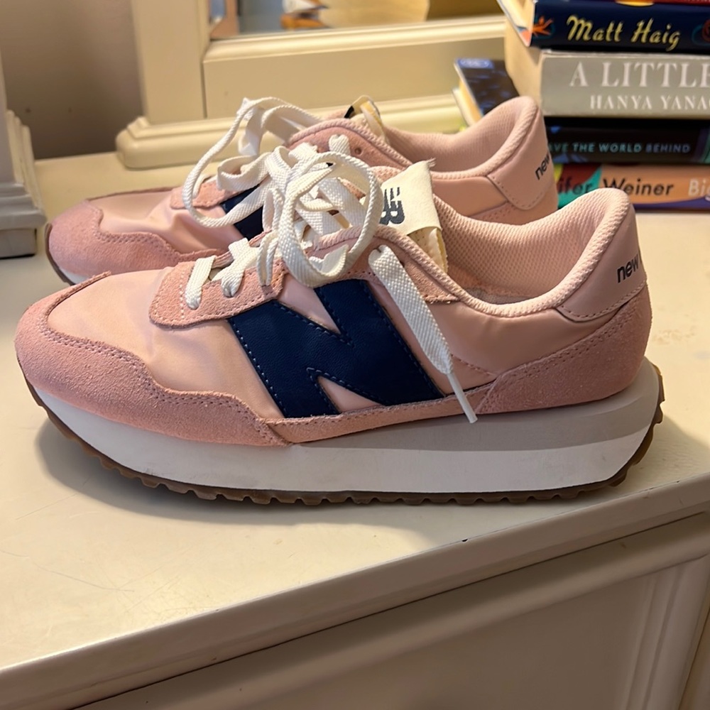 Pink New Balance 237